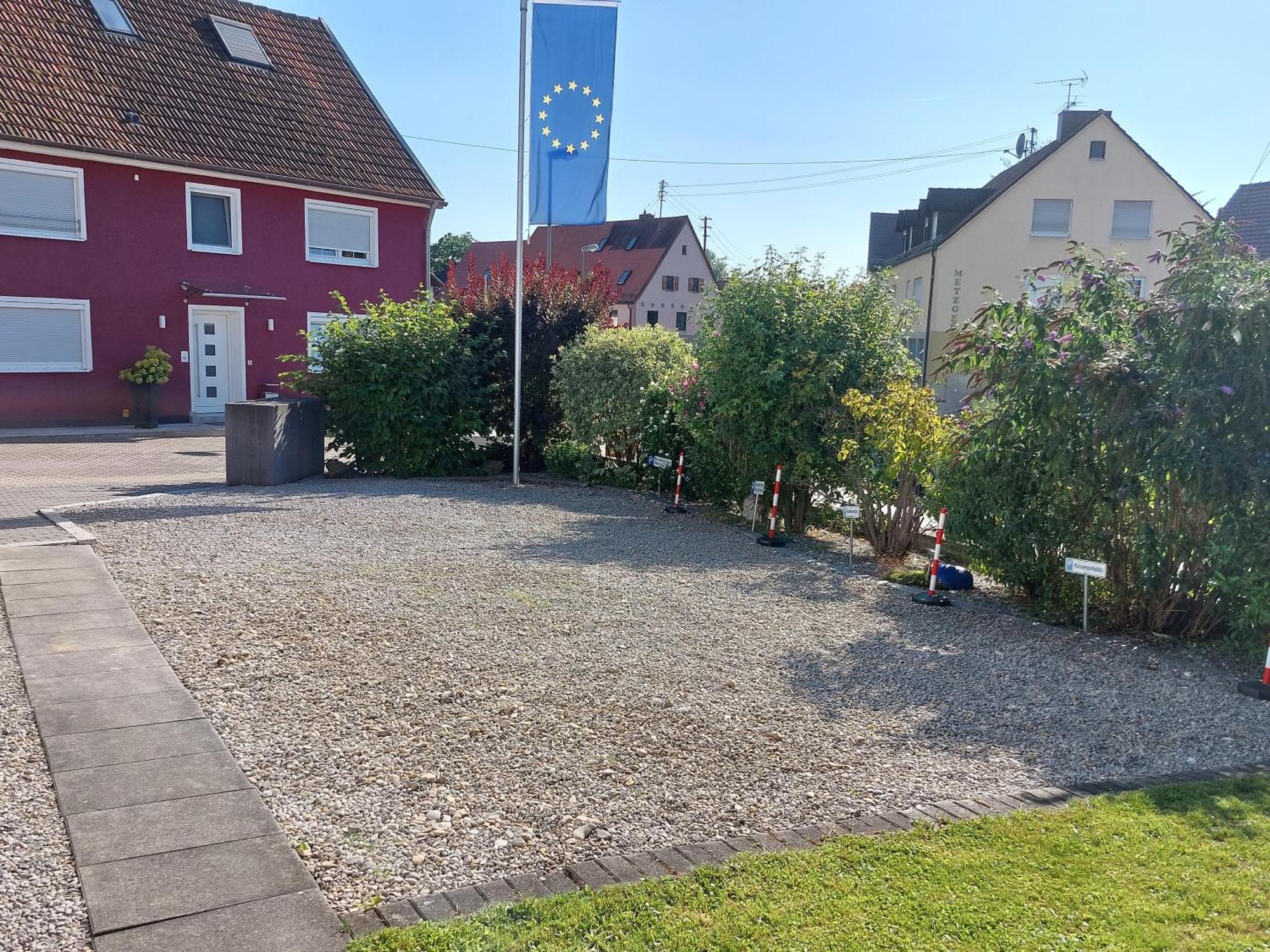 Pension Am Kirchberg Wehringen Eksteriør bilde